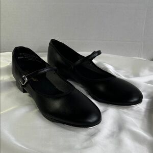 Theatricals Women’s Black Tap Dance Shoes Mary Jane Style 8.5 M Buckle Strap New